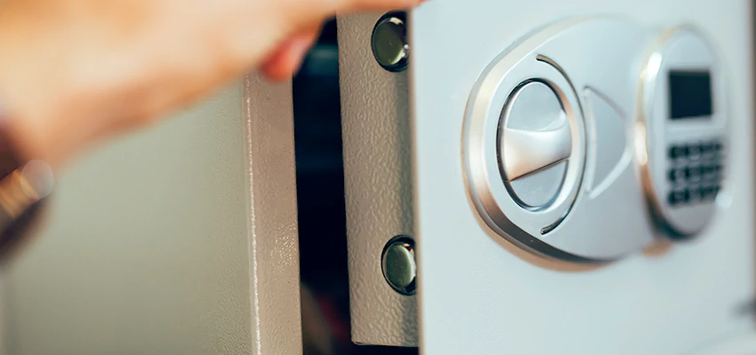 Fingerprint Safe Openers in Morro Bay, CA